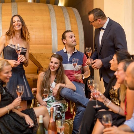 wineclub5-570×532 wineclub5-570x532